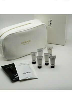 CHANEL Large Pouch Bag LE LIFT Skincare